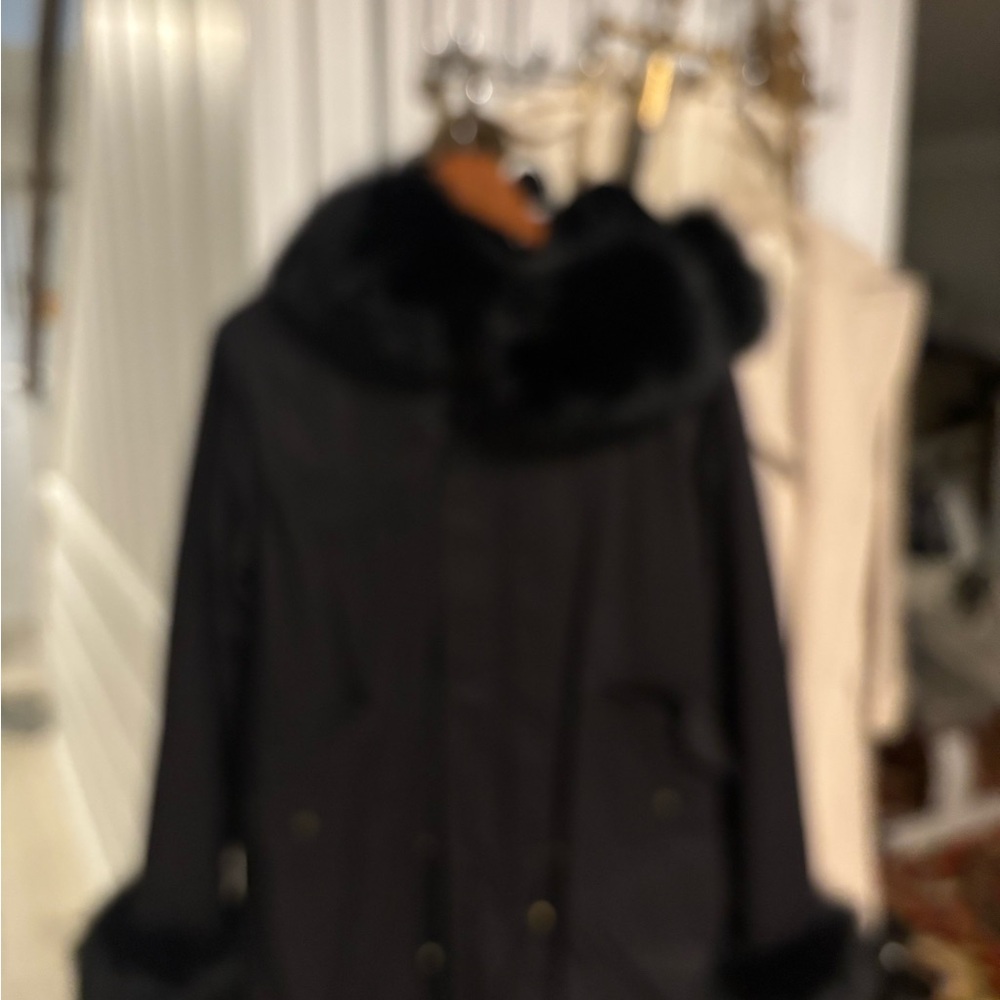 Elegant Black Fur-Trimmed Utility Jacket